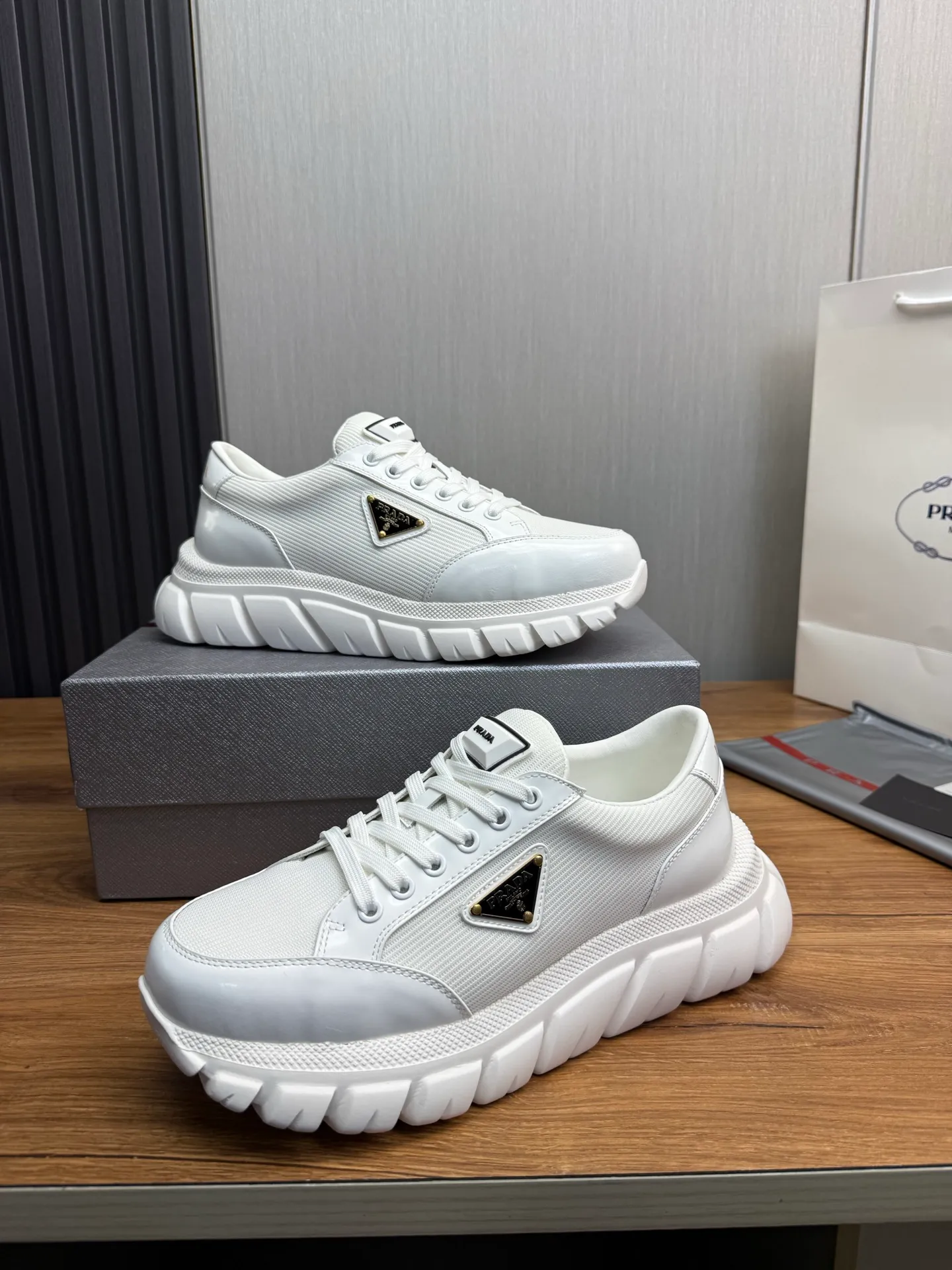 Men's shoes 💰580💰 [PRADA] Popular men's shoes shipped 👏Official website synchronization ⬆️Original cowhide fabric + cowhide lining, 1⃣️:1⃣️reproduction, original sole, 38-45 (45. Customized, non-refundable)